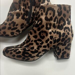 a new day Leopard Print Ankle Booties Size 8 Very Good condition